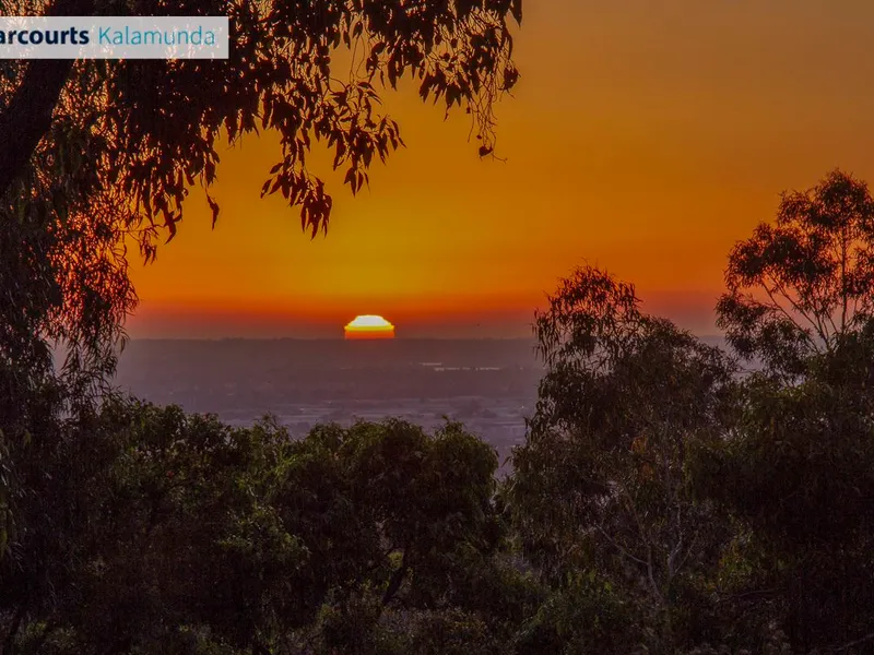 Under Offer by the house SOLD word in Real Estate