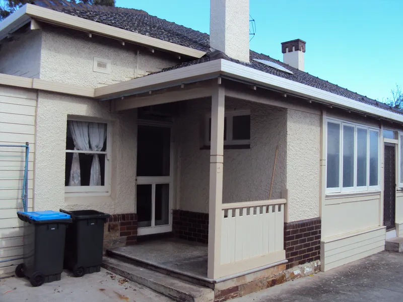 In the Leafy Suburb of Tranmere!