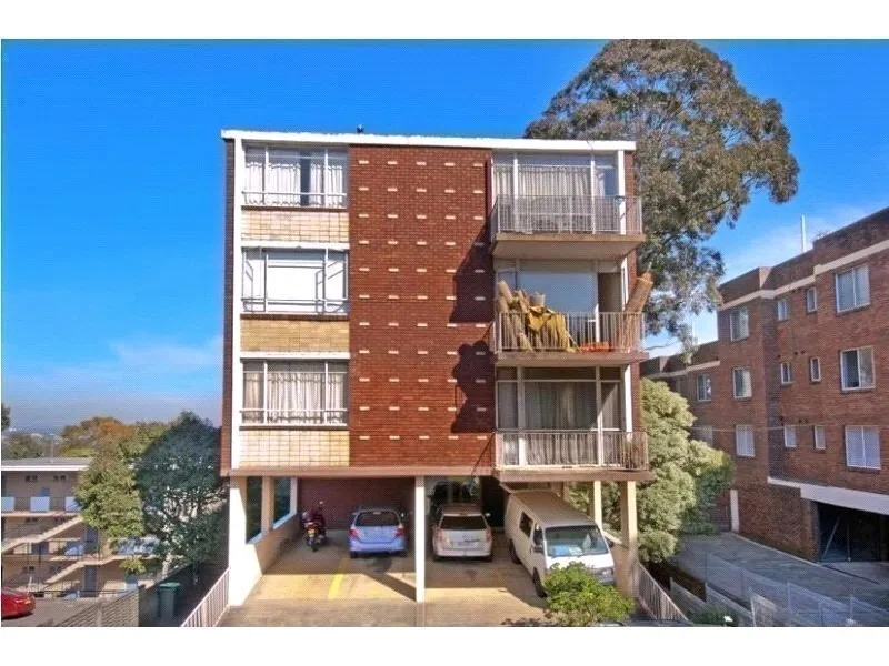 If you want to live close to the city but don't want to be in the hustle & bustle of it all, then this property is for you!