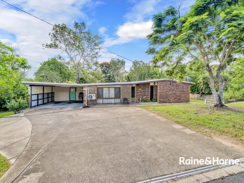 UNDER OFFER - Easy Living Acreage Property!