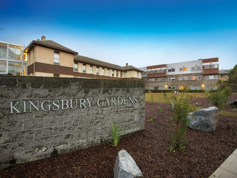 KINGSBURY GARDENS - Bargain Price Student Only Accomodation