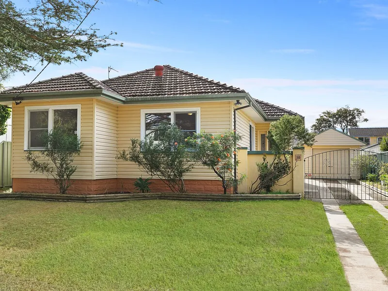 3 Bedroom Home with Retreat/Cabana