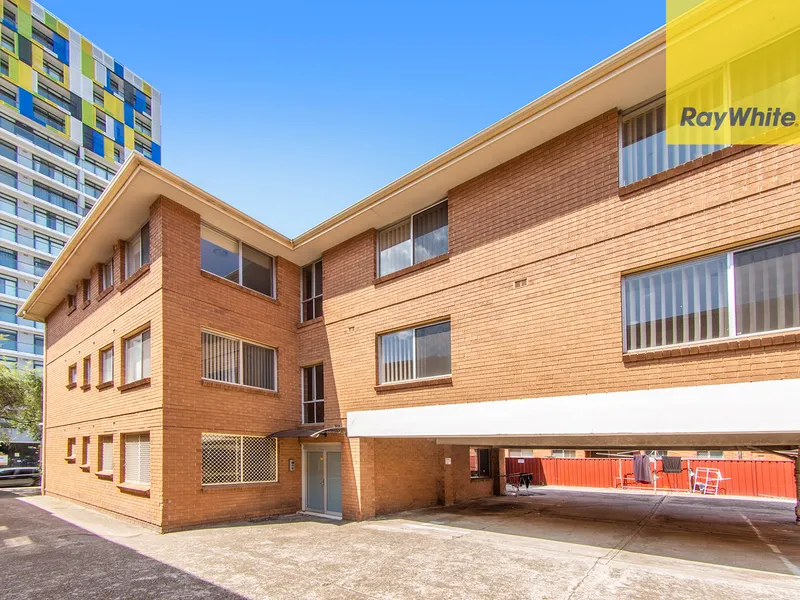 PRIME LOCATION! CLOSE TO HARRIS PARK & PARRAMATTA CBD!