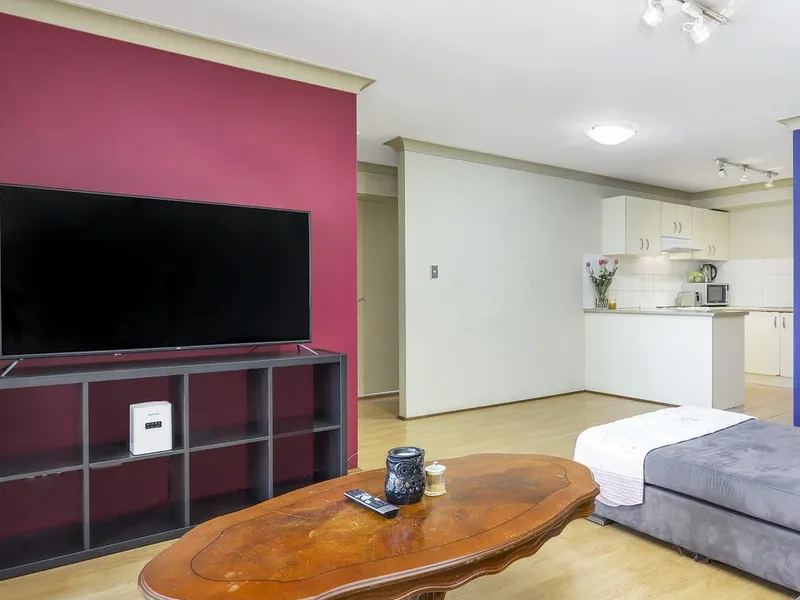 Beautiful 2 Bedroom Unit - Heart of Werrington