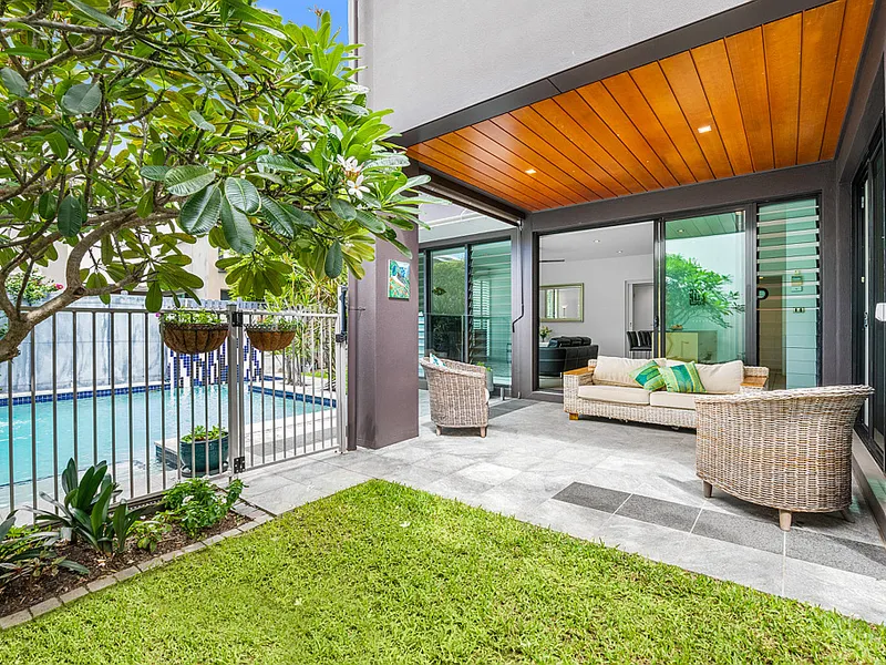 Exquisite Home with Unrivalled Lifestyle 