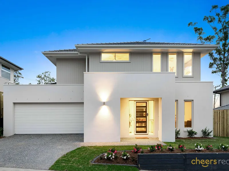 Luxurious Double Storey Home Beside John Paul College!