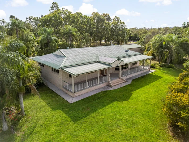 Beautiful brick family home - oasis in the countryside