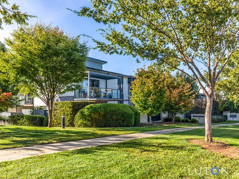 GROUND FLOOR COURTYARD APARTMENT