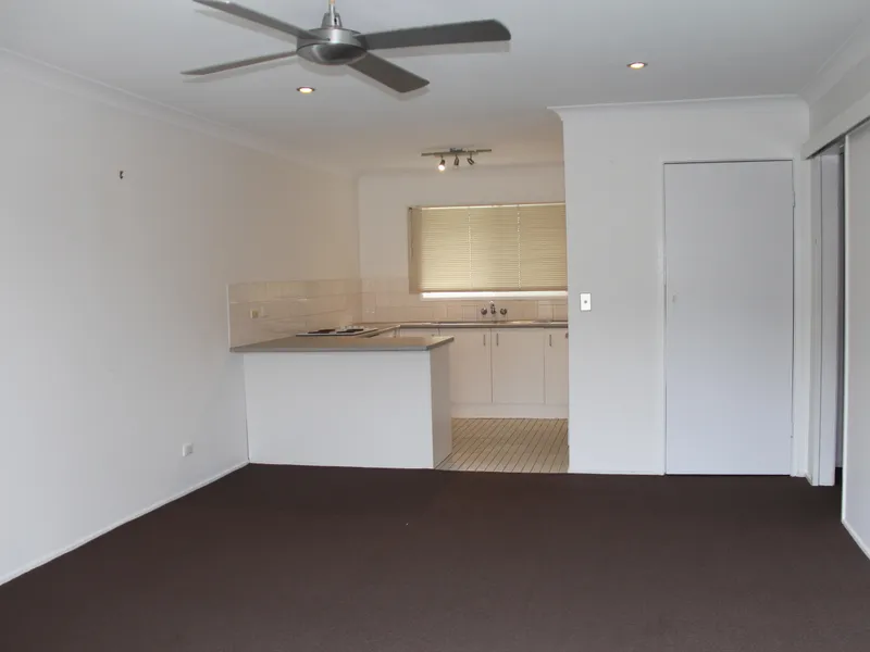 Walk to Runaway Bay Shopping Centre