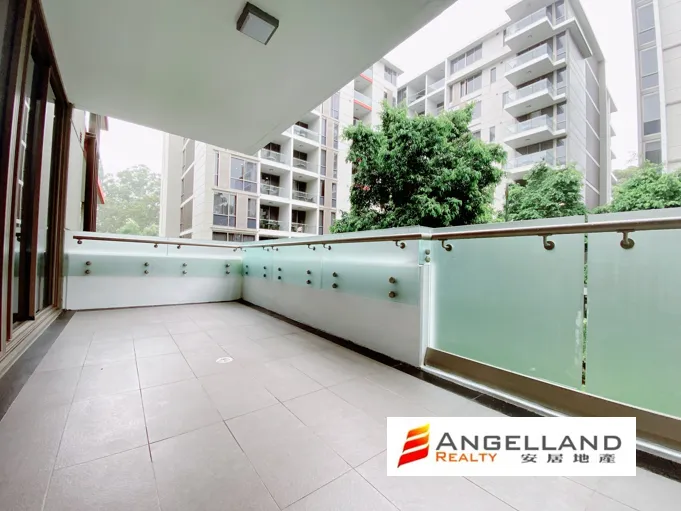 Modern One Bedroom Apartment