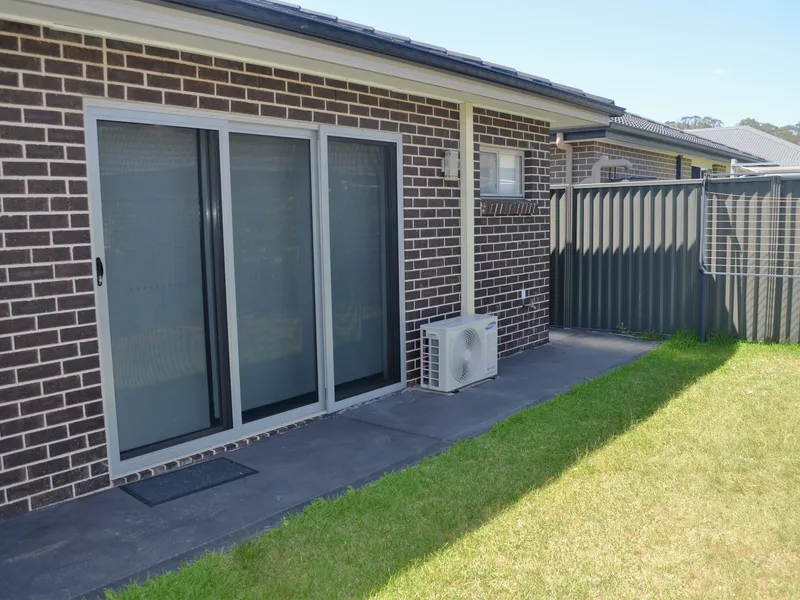 MODERN PRIVATE GRANNY FLAT!!