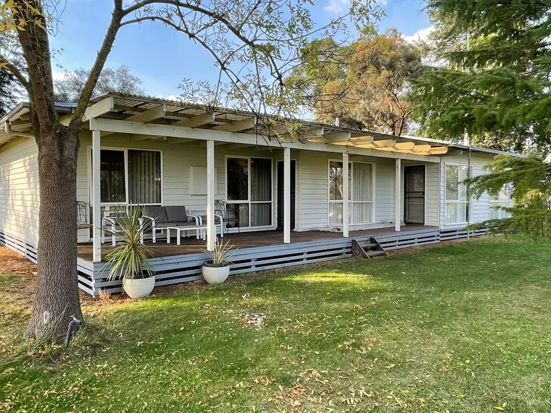 20 ACRE LIFESTYLE PROPERTY