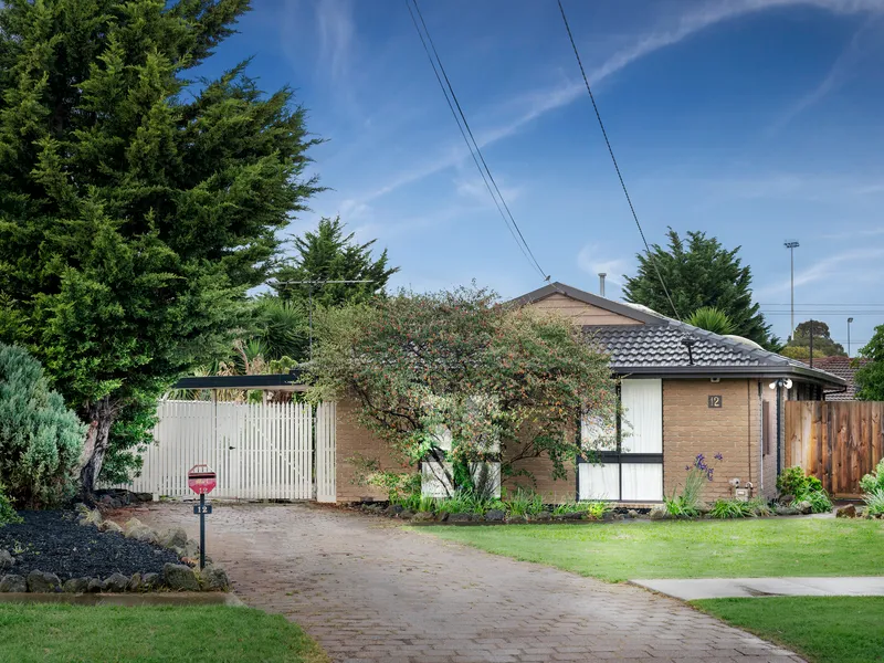 Move in ready family home, in the ever-popular Woodville Park Estate!