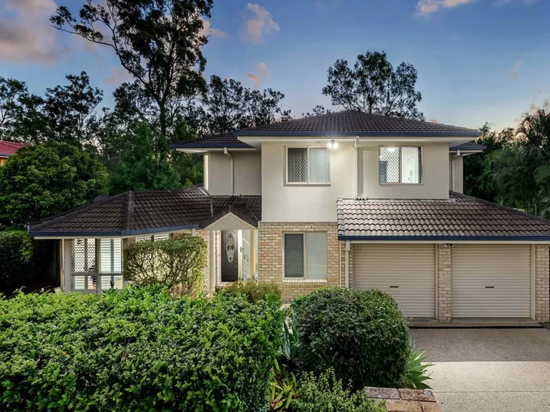 PERFECT FAMILY HOME - 5 BEDROOMS IN MANSFIELD CATCHMENT