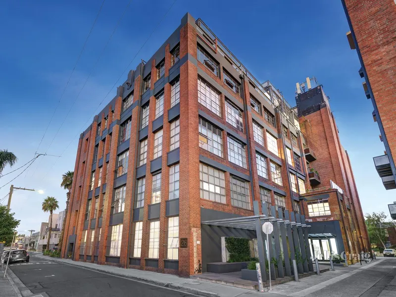 Light filled sanctuary with sweeping skyline