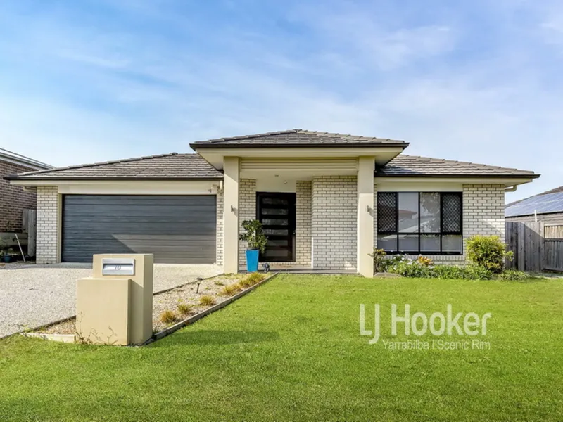 Modern & Spacious Move In Ready Home