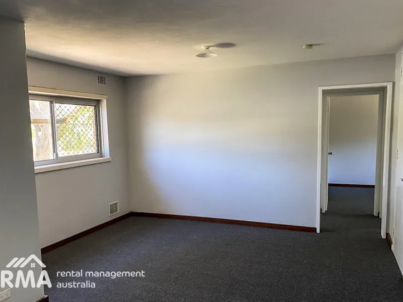RENOVATED 2 x 1 UNIT FOR LEASE!