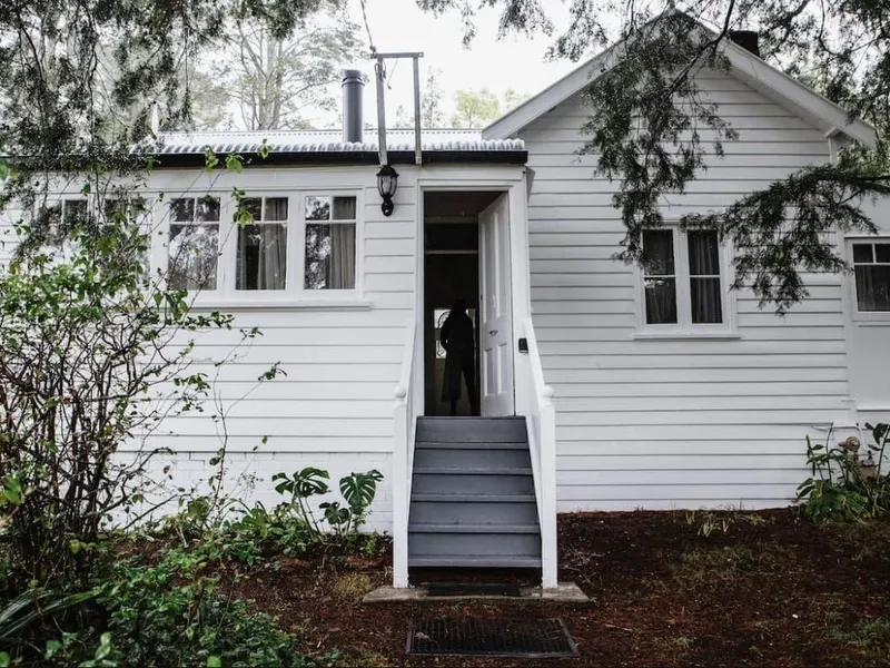 Beautiful Fully Furnished Home!