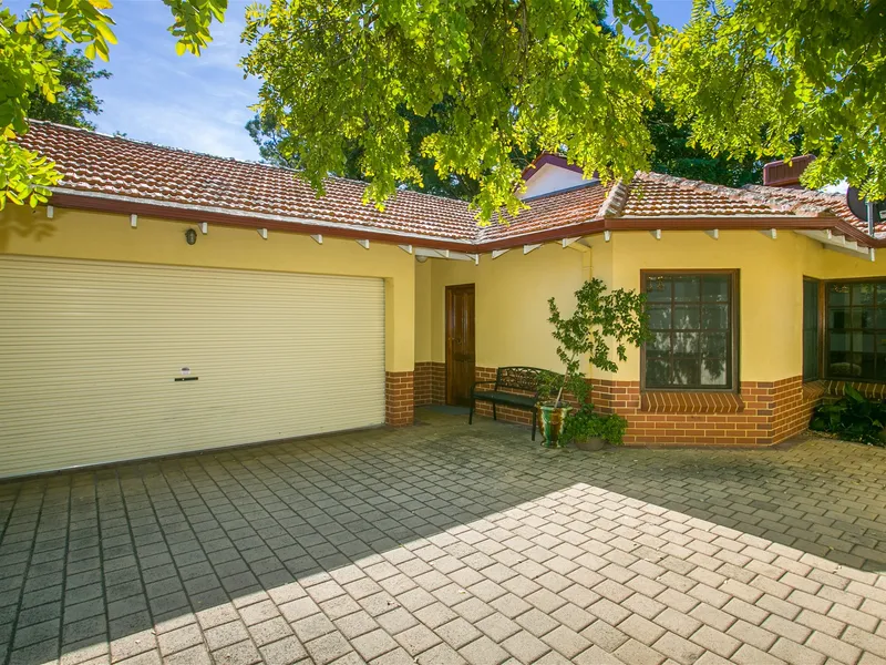 STUNNING HOME WITH ALL THE ADDED EXTRAS