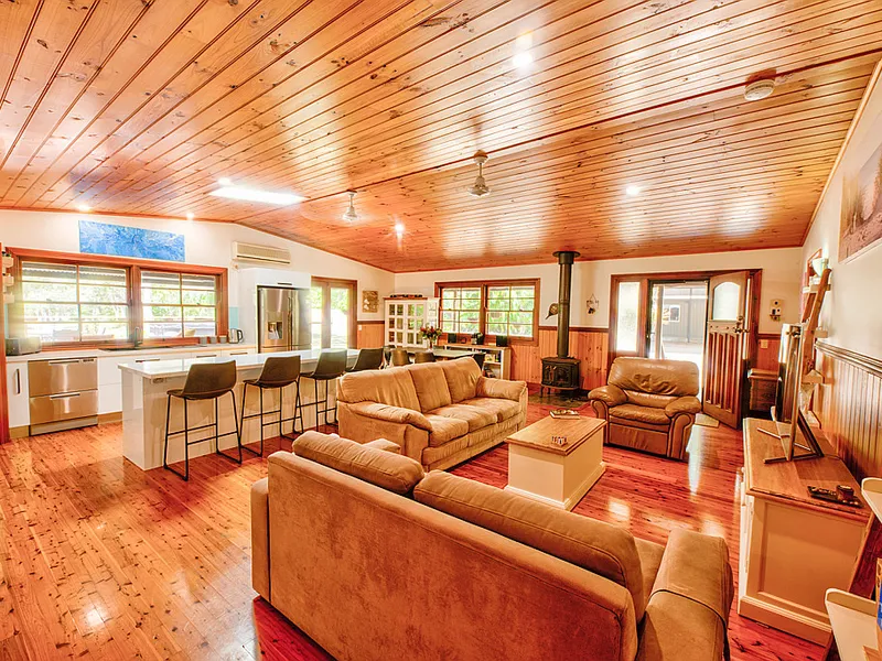 Private acreage Oasis 