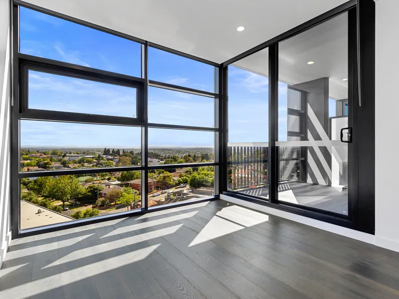 Brand New Sophisticated Apartment in the New 