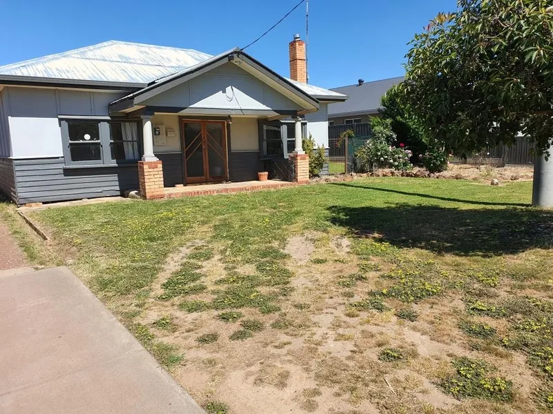 Excellent first home!