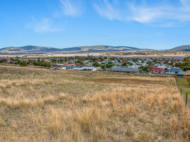 IDEAL DEVELOPMENT LAND, with VIEWS.  See the potential...