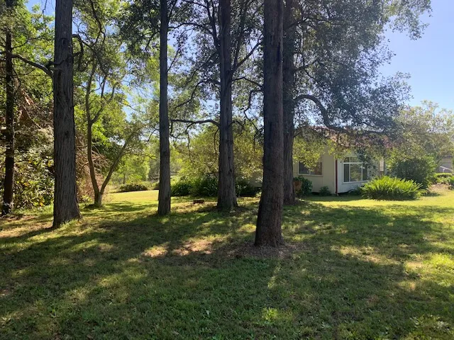 Private cottage in a gorgeous acreage setting