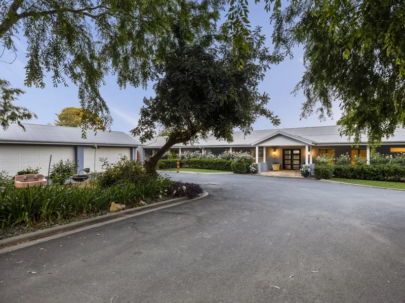 Coonawarra - Resort style living for family and friends