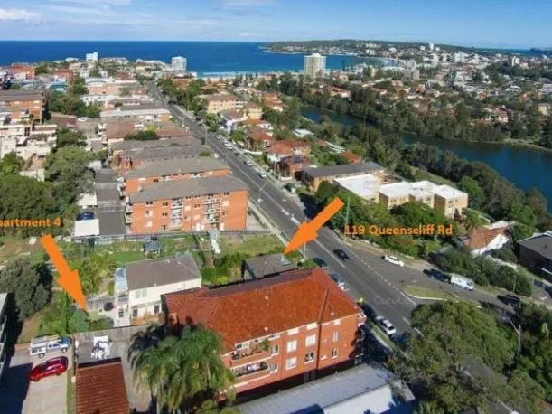 Perfect beach pad apartment with Large private north facing courtyard!!