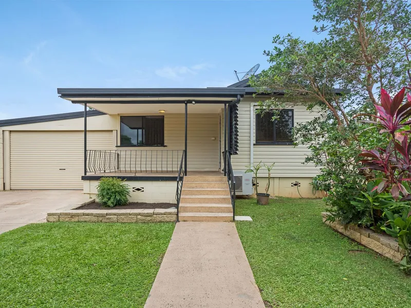Stylish Renovated Queenslander Minutes from the City with development potential!