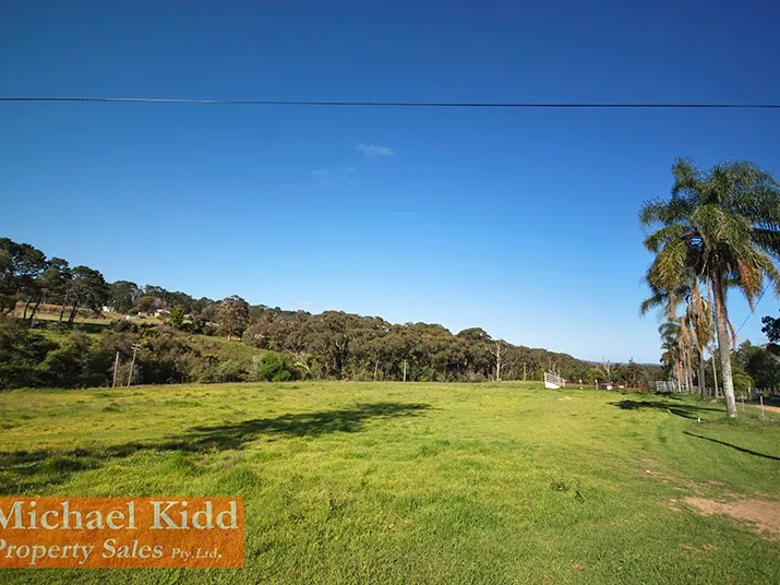 *110,000 bird, tunnel Ventilated Chicken Farm, with 5 Bedroom Home set on over 20 Acres.