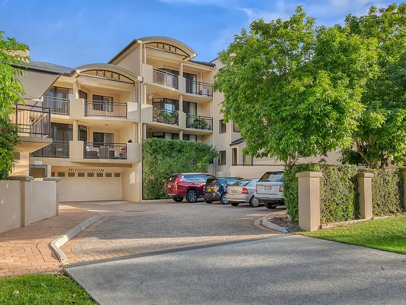 Spacious, Low Maintenance and Convenient Living