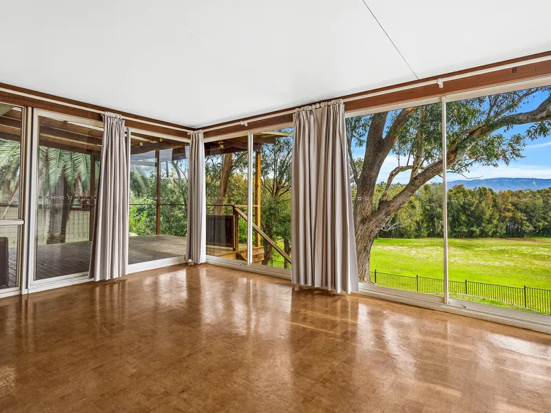 Gorgeous 3 Bedroom Cottage With Spectacular Views - UTILITES INCLUDED