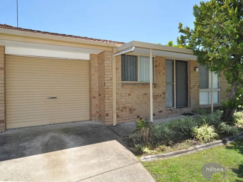 WALK TO THE BROADWATER – 1.5km approx.
