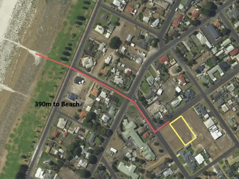 LARGE BLOCK IN THE MIDDLE OF TOWN!!