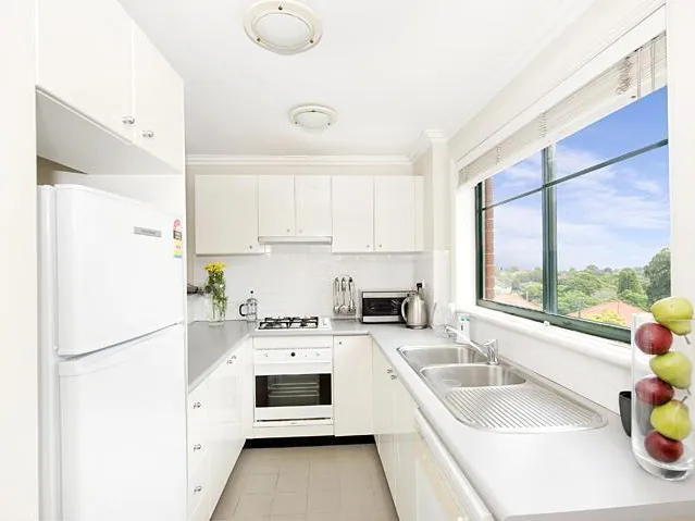 Sunlit security apartment in key lifestyle location