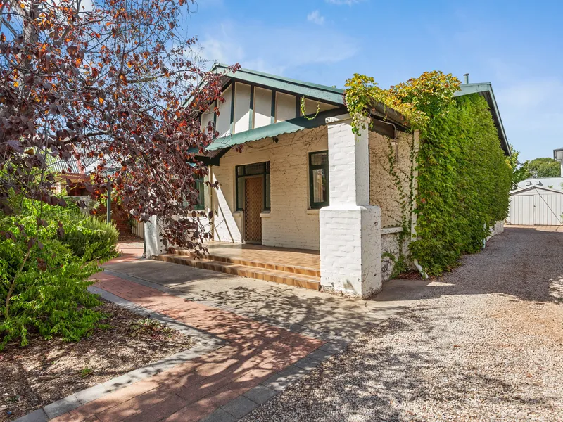 Neat 3 bedroom bungalow - 3 months short lease