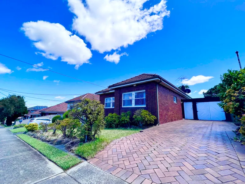 3 Bedroom Family Home!