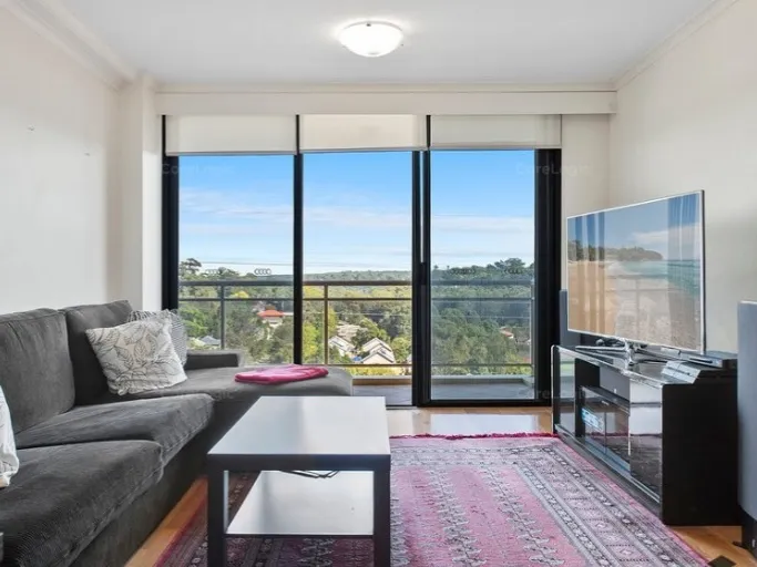 Two bedroom unit in the heart of Hornsby with indoor heated pool and gym