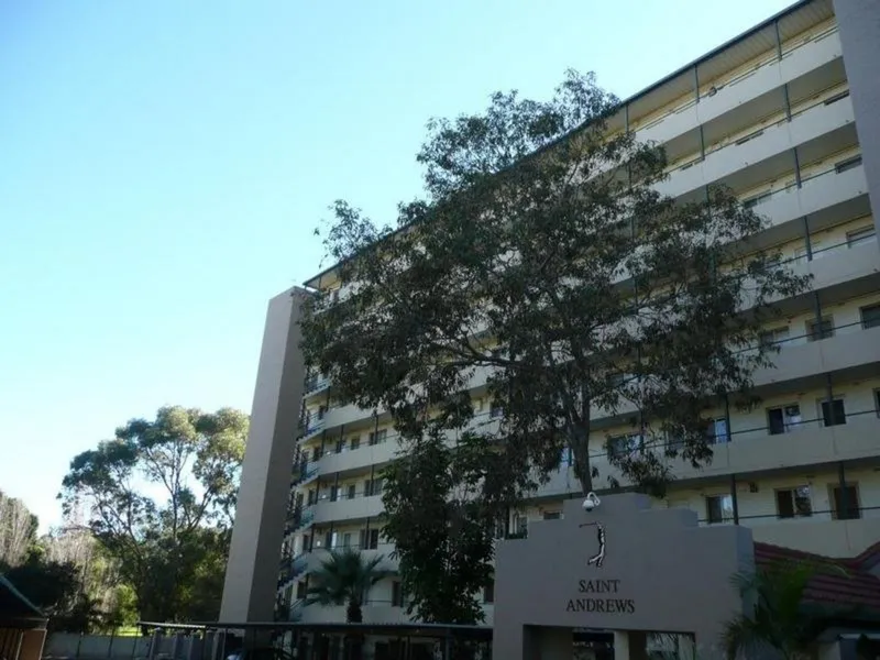Ideally Located Claremont Apartment