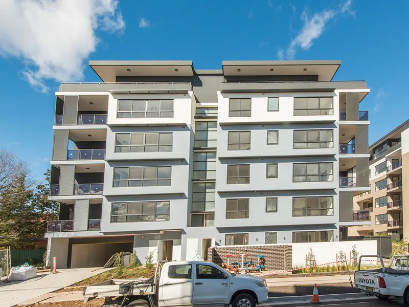 STUNNING MODERN TWO BEDROOM APARTMENT