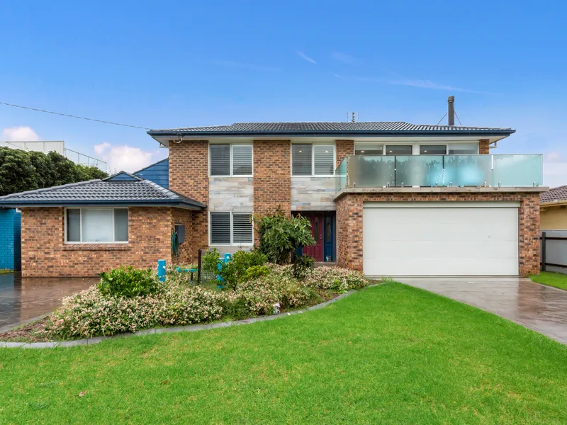 Beachside Location - 6 month lease only