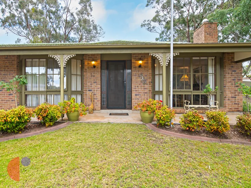 WELL ESTABLISHED FAMILY RESIDENCE IN A PREMIUM LOCATION