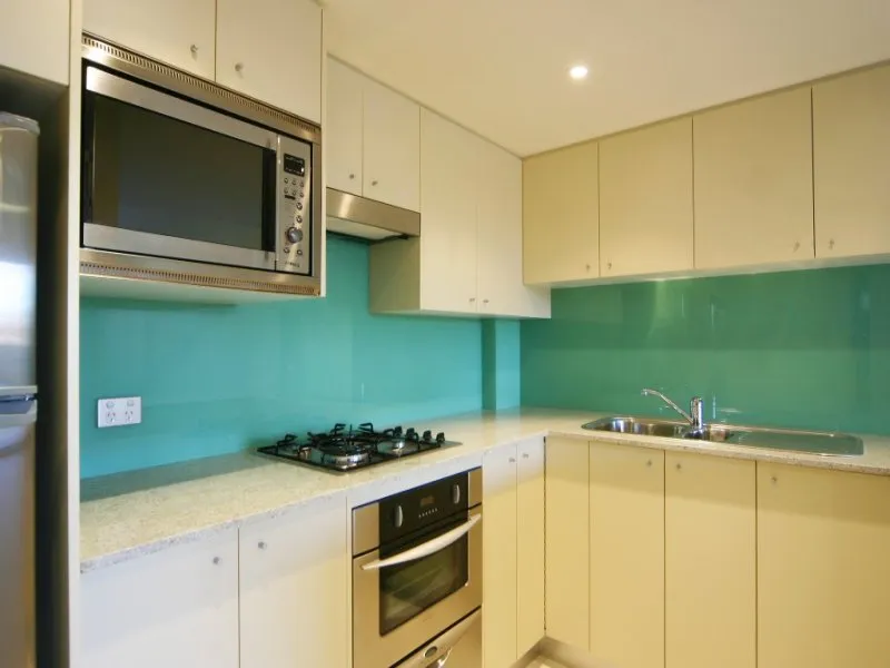 Live in sought after Northbridge