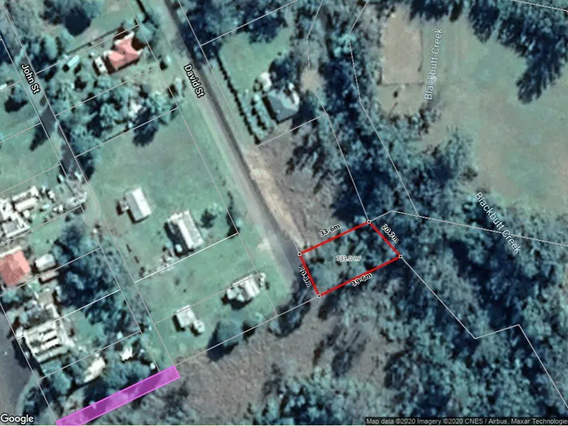VACANT 733m2 PARCEL OF LAND