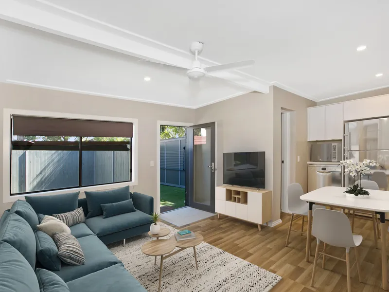 Perfectly Located Self Contained Flat