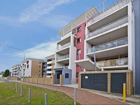 SPACIOUS & NEAT APARTMENT!