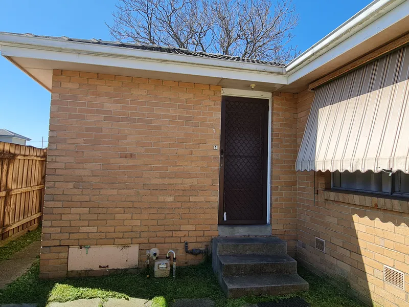 Affordable Living in the Heart of Springvale!
