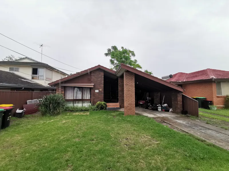 Family Brick Home for Lease in the Best Street of Berala